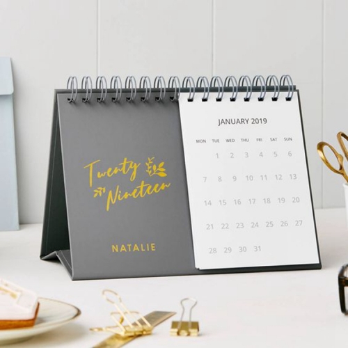 Wholesale Customized Paper Cardboard Calendar Year Stand Desk Calendar